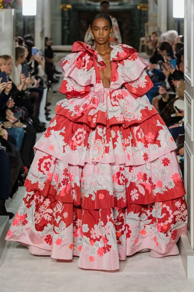 Look 25